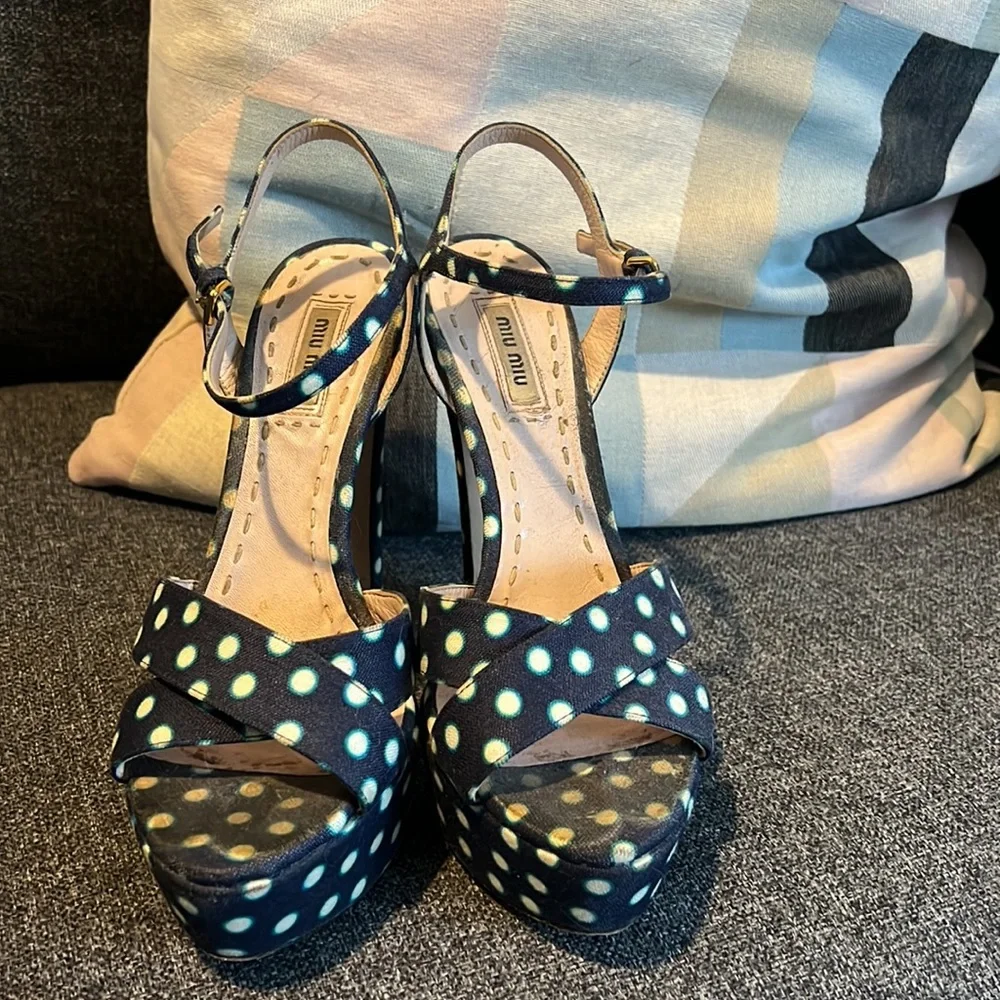 Miu Miu platform, 6 inch polka dot open toe heels from Nordstrom. Size 37 - Picture 2 of 11